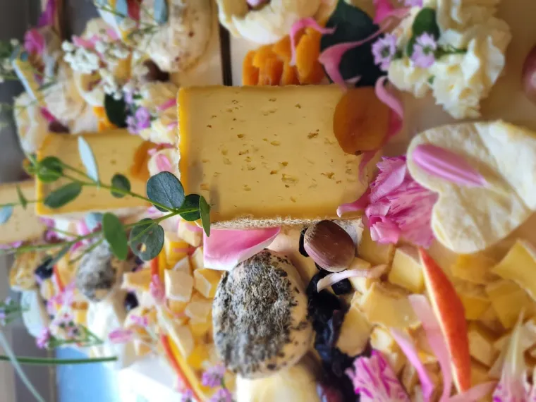 Quel fromager pour la confection de vos plateaux de fromage pour vos différents événements sur Toulouse et ses environs ?, Comberouger, Gaec de l’Elanion